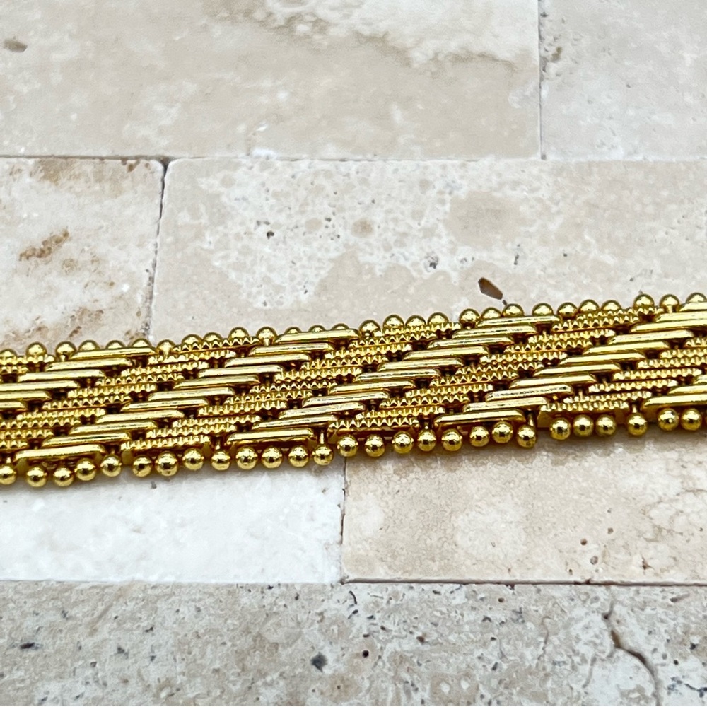 Ornate Gold Tone Modern Estate Bracelet - Picture 6 of 8